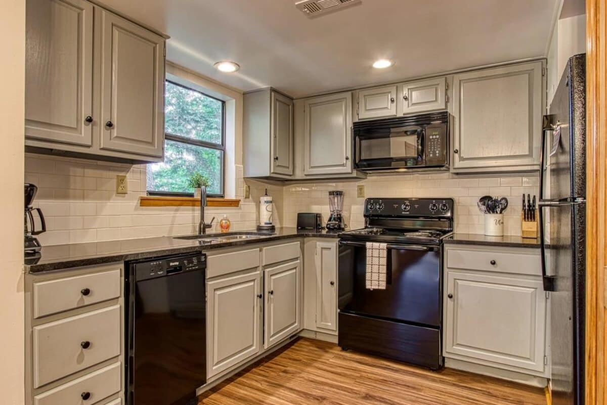 Pinecrest Townhomes-1King-2Queen Unit-Renovated Pigeon Forge Ngoại thất bức ảnh