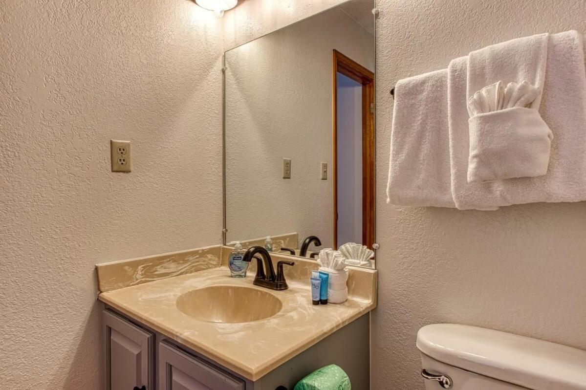 Pinecrest Townhomes-1King-2Queen Unit-Renovated Pigeon Forge Ngoại thất bức ảnh