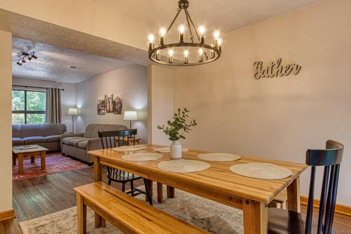 Pinecrest Townhomes-1King-2Queen Unit-Renovated Pigeon Forge Ngoại thất bức ảnh