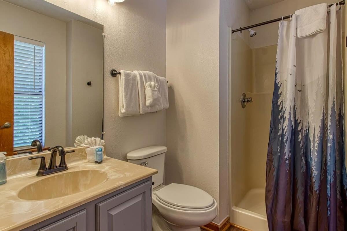 Pinecrest Townhomes-1King-2Queen Unit-Renovated Pigeon Forge Ngoại thất bức ảnh