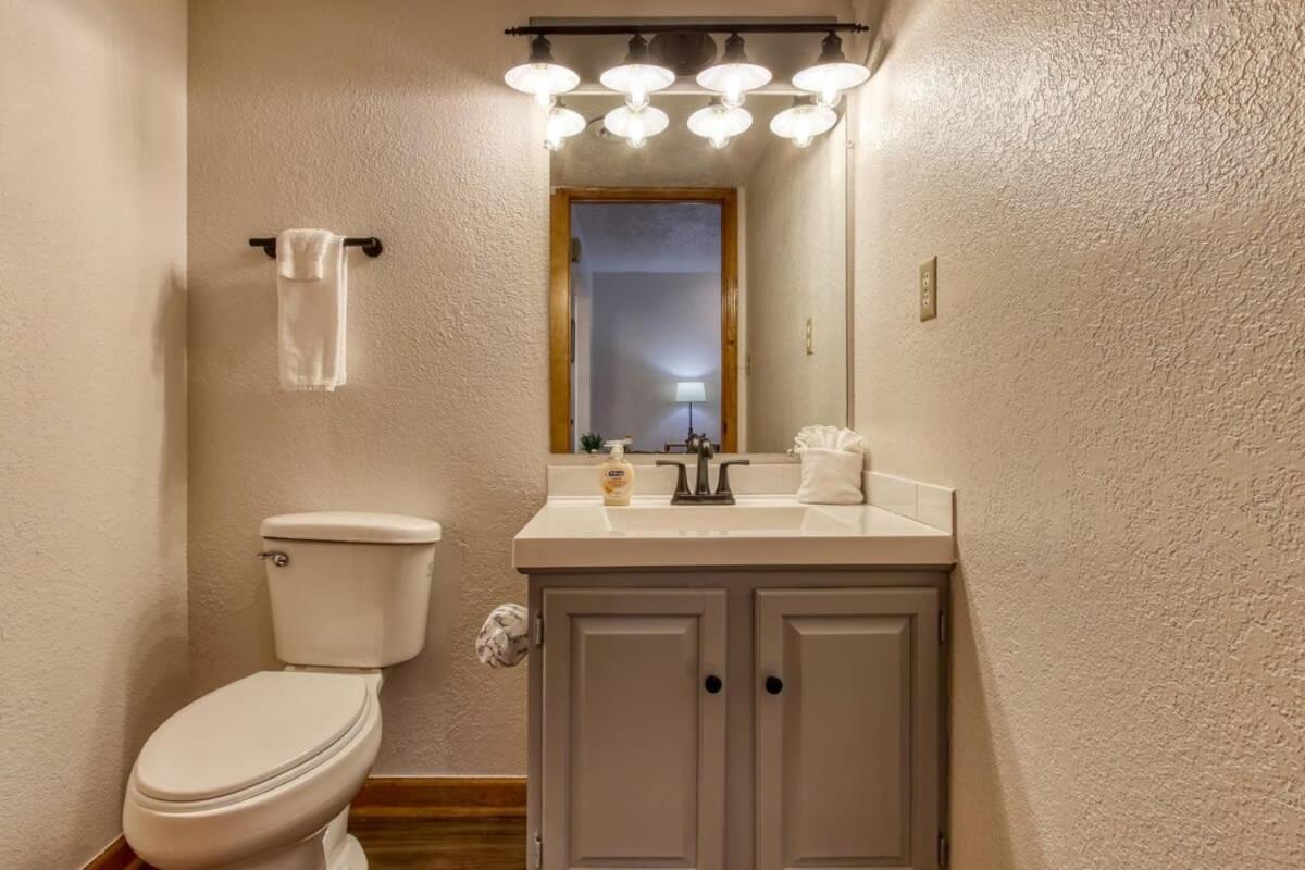 Pinecrest Townhomes-1King-2Queen Unit-Renovated Pigeon Forge Ngoại thất bức ảnh